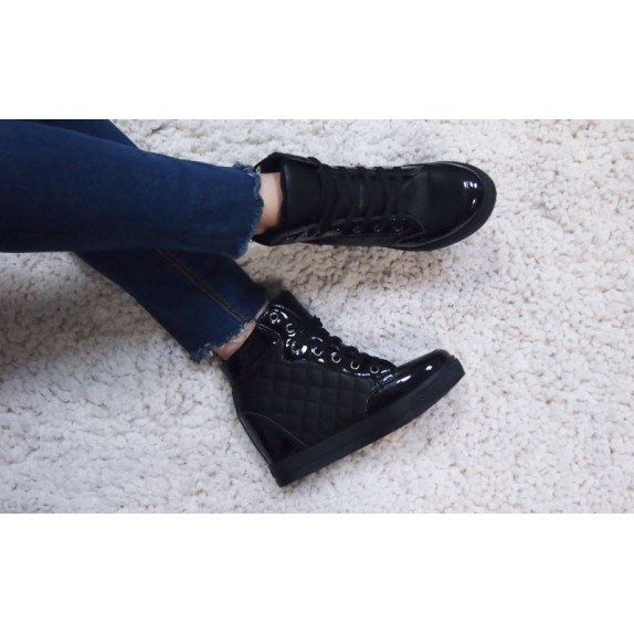 Sneakersy botki koturn pikowane Carol czarne