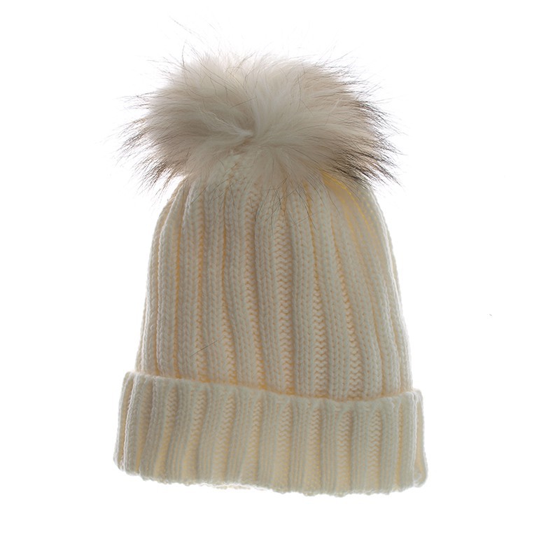 Czapka zimowa pompon duży Nicola kremowa