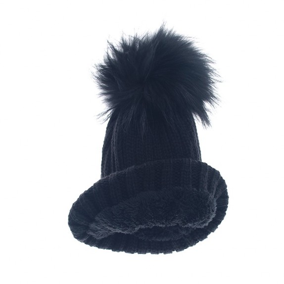 Czapka zimowa pompon duży Nicola czarna